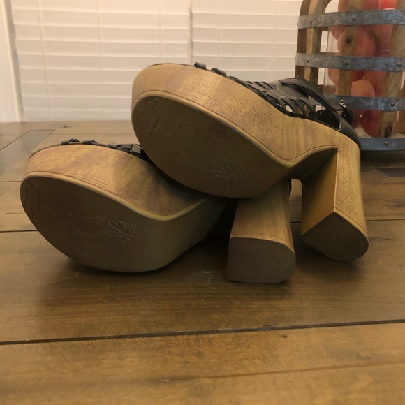 Wooden Towering Platform Clogs - Picture 7 of 13